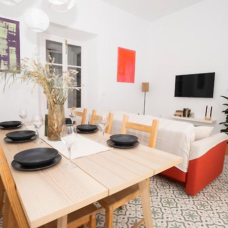 California Apartament Dos De Mayo إشبيلية المظهر الخارجي الصورة